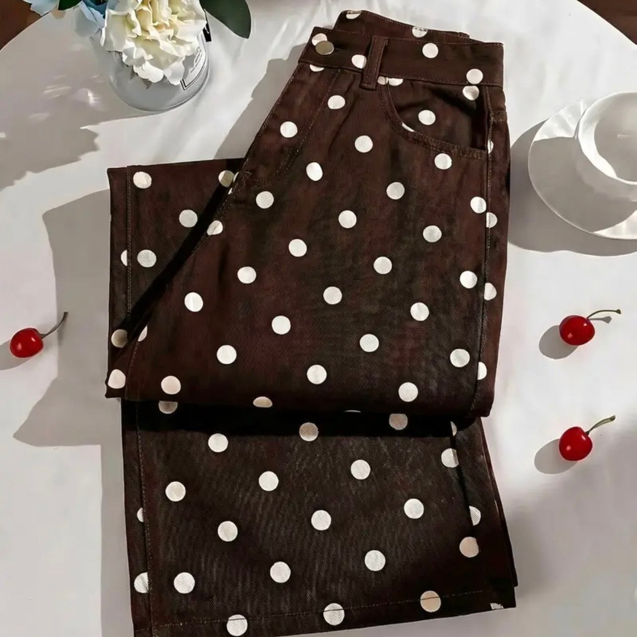 Pantalón puntos